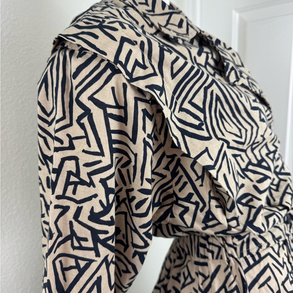 Betsy’s Things Geometric Patterned Black and Cream Dress.  #172 - Picture 4 of 16